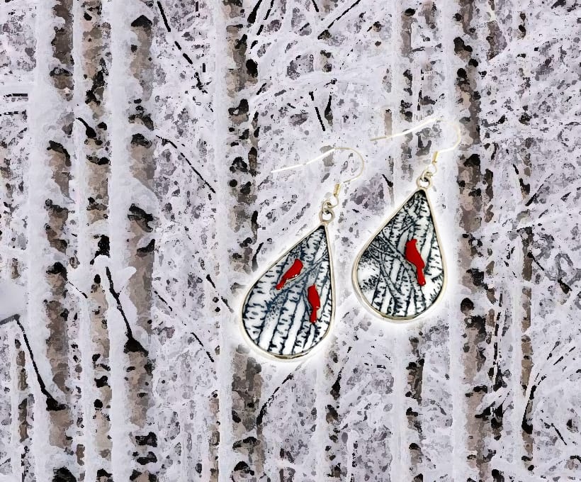 Hand-Painted Enamel, Warm Gift | Winter Melody 1 Handmade Jewelry Enamel Art Handmade Jewelry Enamel Art Winter Melody hand-painted enamel earrings featuring red enamel birds perched on snow-covered poplar branches, designed in a water-drop asymmetric style, capturing the warmth and beauty of winter.