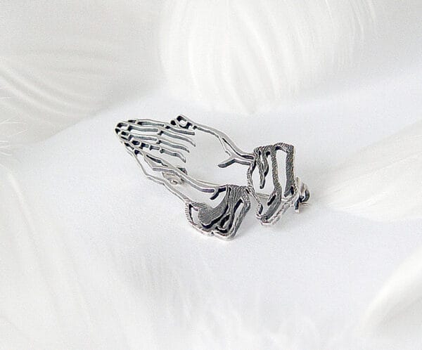 The hand of prayer Brooch