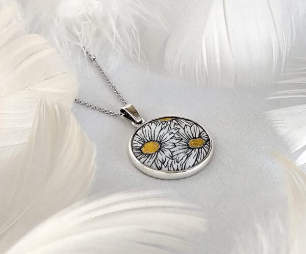 Daisy Necklace