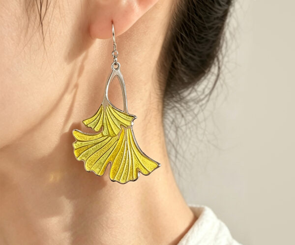 Ginkgo Leaf｜Chartreuse 925 Silver Plique-à-jour Enamel Earrings